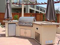 Fantastic Outdoor Kitchens